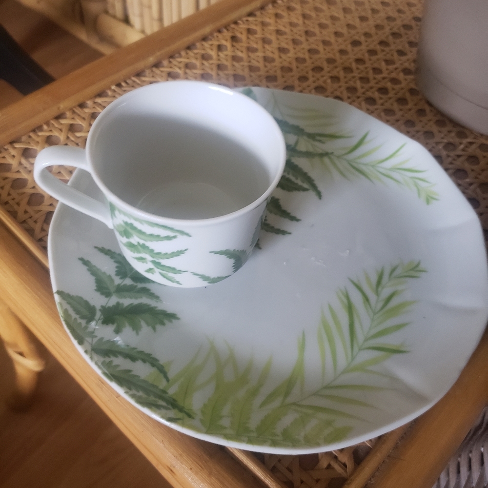 Vintage 1979 Shafford Porcelain Set of 2